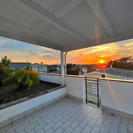 Attico Con Terrazzo Fibi