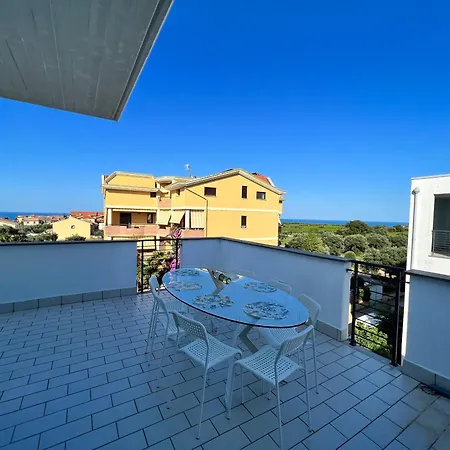 Attico Con Terrazzo Fibi