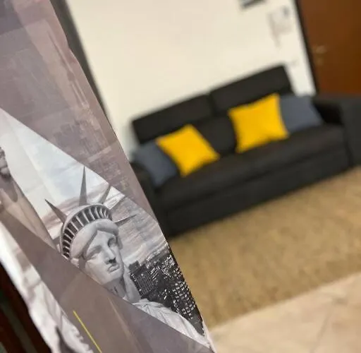 Lägenhet Attico Con Terrazzo Fibi