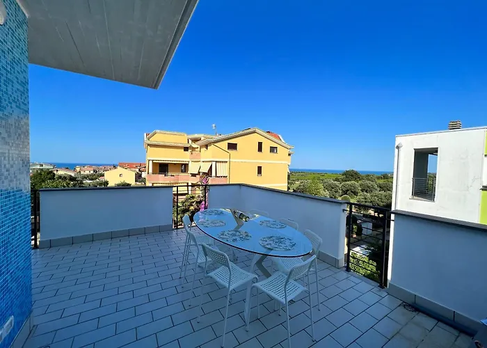 Attico Con Terrazzo Fibi